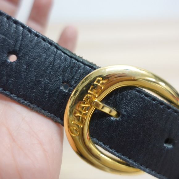 Oliver by VALENTINO Belt Womens XS 70 28 Black Leather Gold Buckle Pugs Italian main image 6